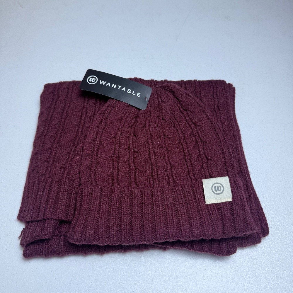 Wantable Cable-Knit Beanie‎ and Scarf Set Burgundy Wool New with tag